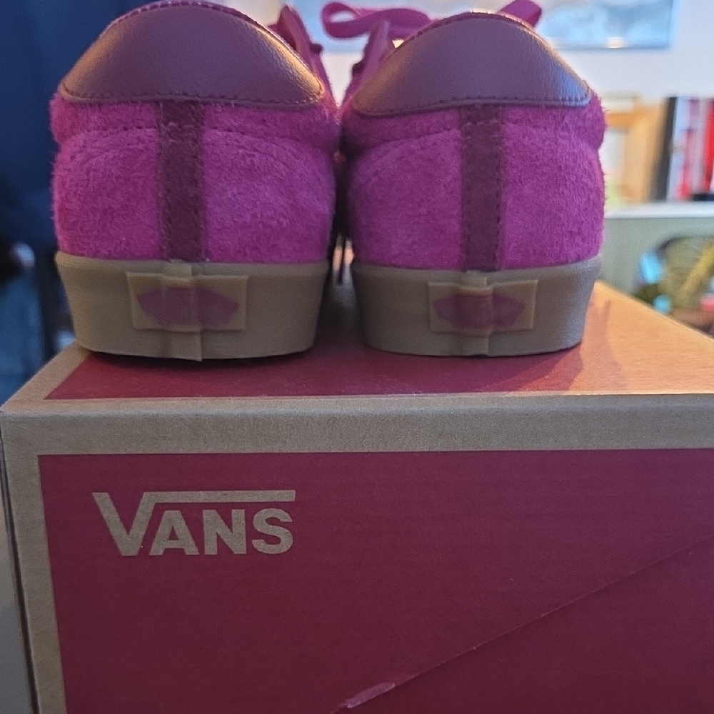 Vans Fuchsia Suede Shoes - Picture 4 of 5